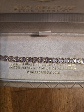 Bracelet with Pink Heart Stones in Gold Tone - NEO RELIQUE